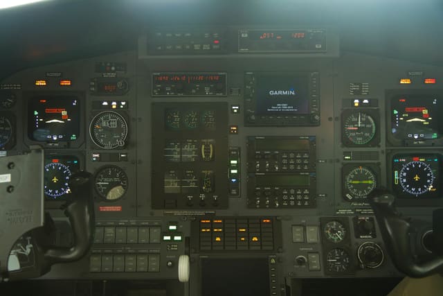 N328SF - Aircraft