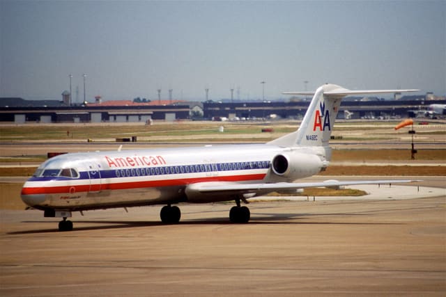 N1462C - Twin-engine aircraft