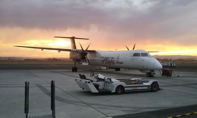 N401QX - Bombardier