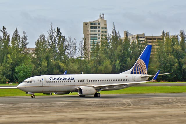 N12221 - Boeing