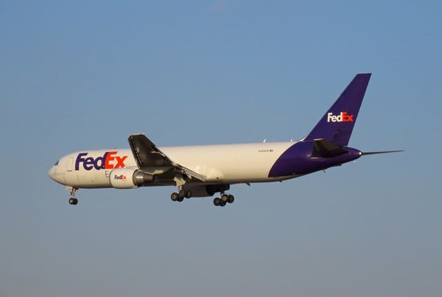 N104FE - Boeing