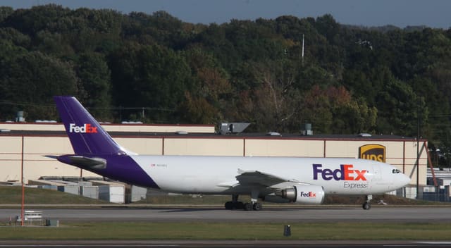 N678FE - Aircraft