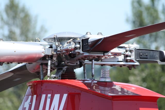 N1UW - Helicopter