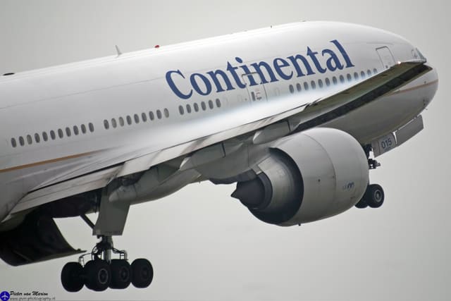 N27015 - Boeing