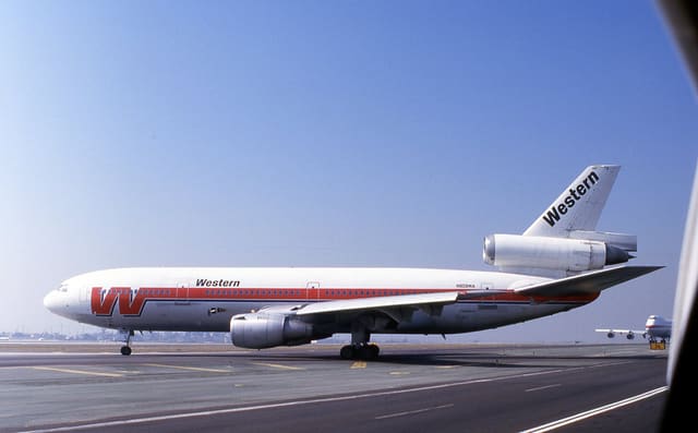 N909WA - Aircraft
