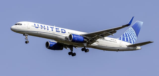 N17139 - Twin-engine aircraft