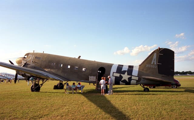 N227GB - Douglas