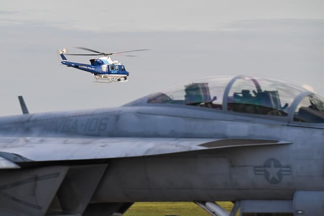 N11PP - Helicopter