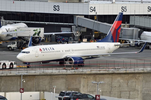 N3764D - Boeing