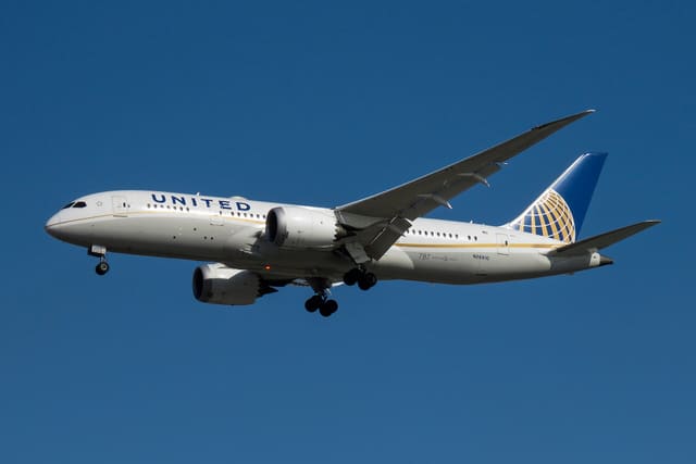 N26910 - Boeing