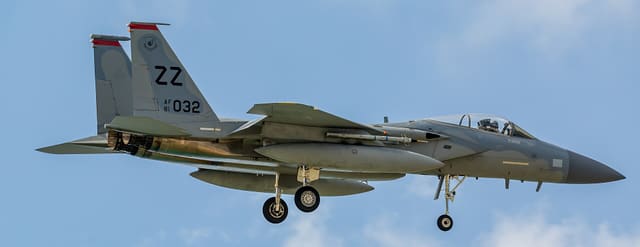  - Twin-engine aircraft