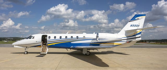 N990H - Business jet