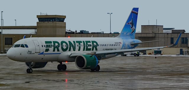 N351FR - Twin-engine aircraft