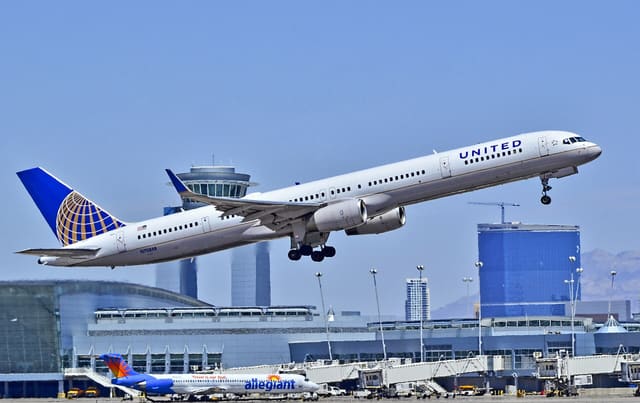 N75858 - Boeing