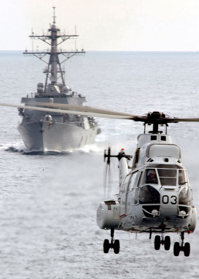 N330JF - Helicopter