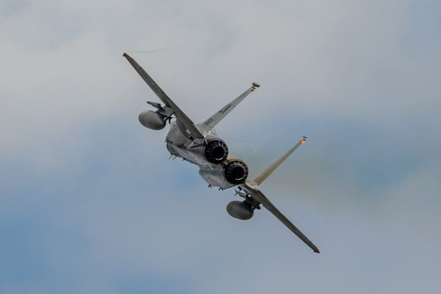  - Twin-engine aircraft