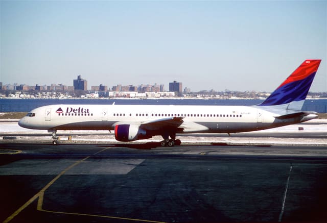 N752AT - Boeing