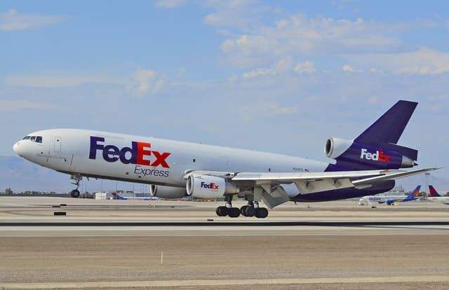 N312FE - Douglas
