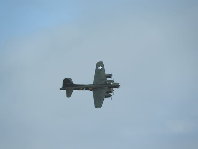  - Twin-engine aircraft