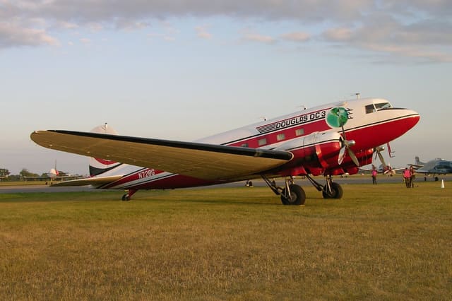 N728G - Douglas