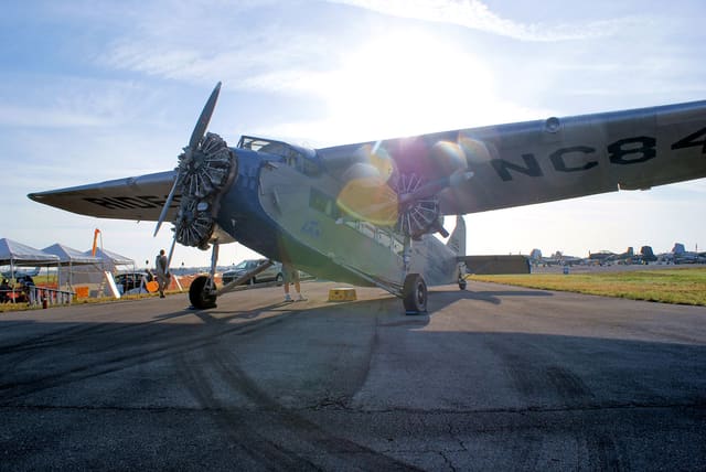  - Twin-engine aircraft