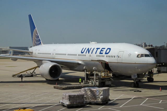 N787UA - Boeing