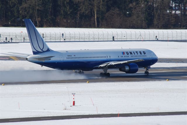 N656UA - Boeing
