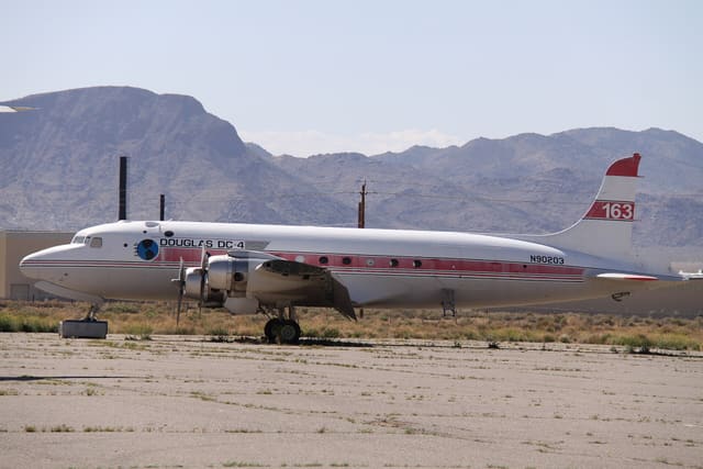 N90203 - Douglas