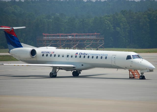 N826MJ - Embraer