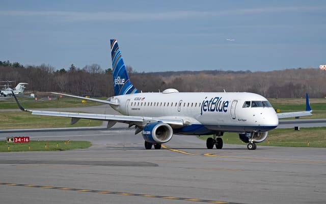 N238JB - Embraer