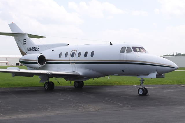 N949EB - Business jet