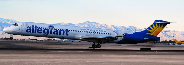 N878GA - Twin-engine aircraft