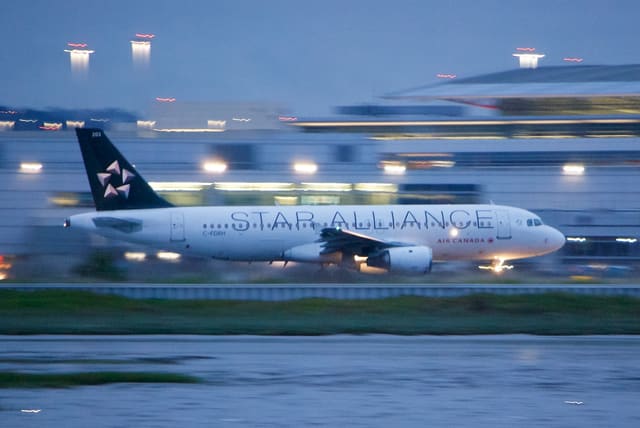 C-FDRH - Aircraft