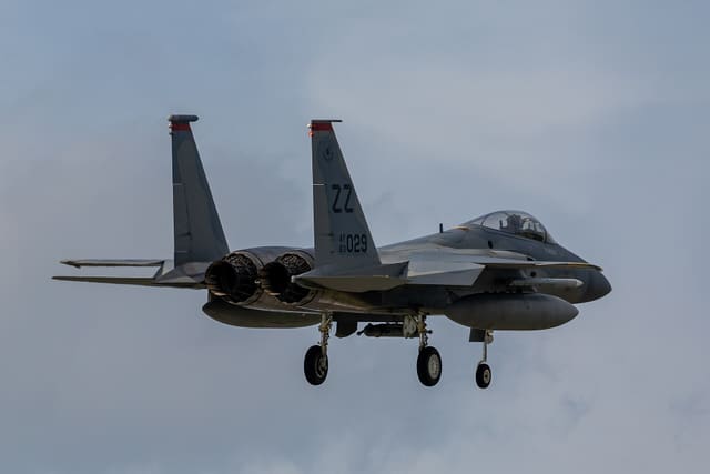  - Twin-engine aircraft