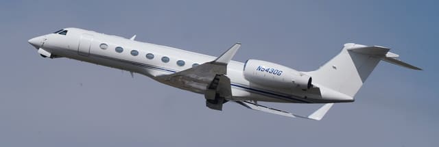 N5430G - Business jet