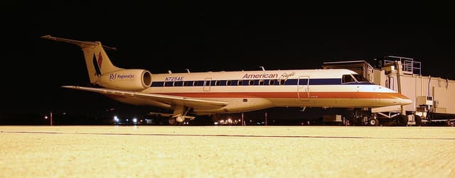 N725AE - Embraer