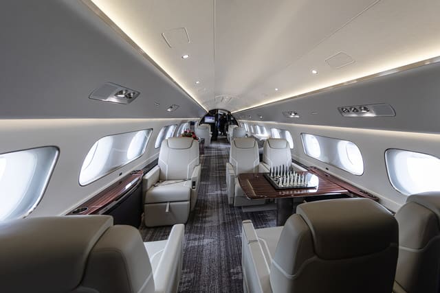 N727EE - Business jet