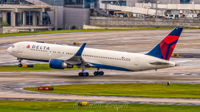 N16065 - Boeing