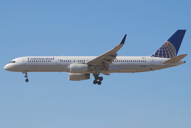 N17139 - Twin-engine aircraft