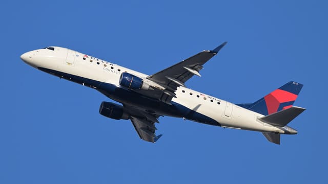 N223JQ - Embraer