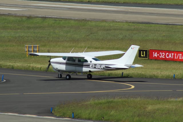 EI-BUF - Cessna