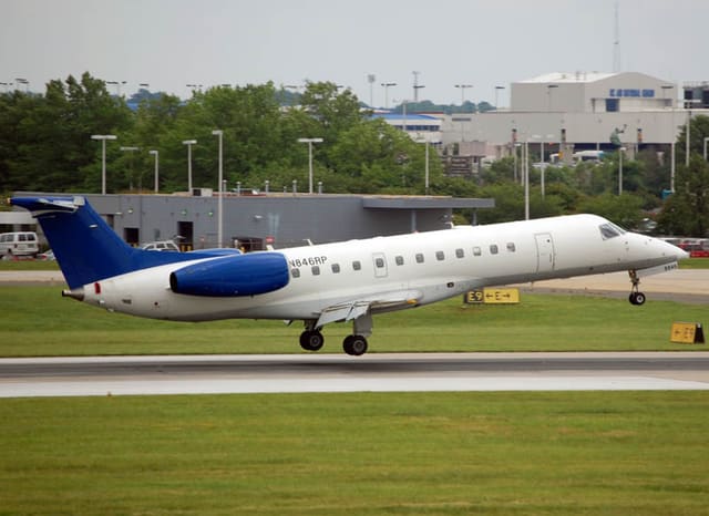 N846RP - Embraer