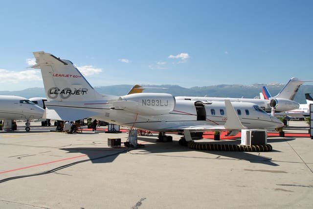 N383LJ - Business jet