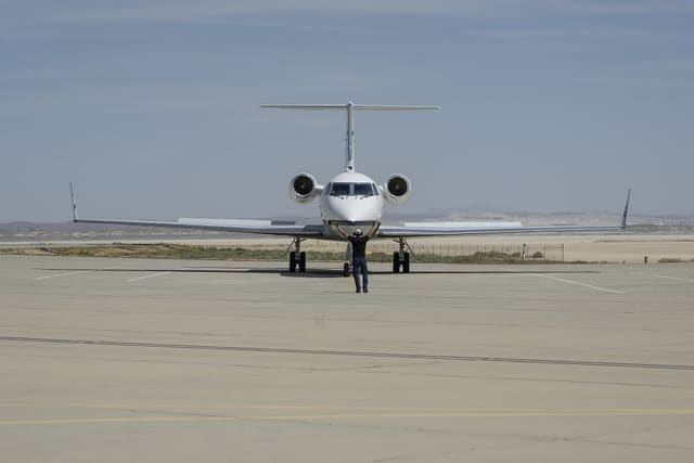N808NA - Business jet