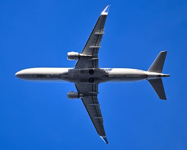 N752YX - Embraer