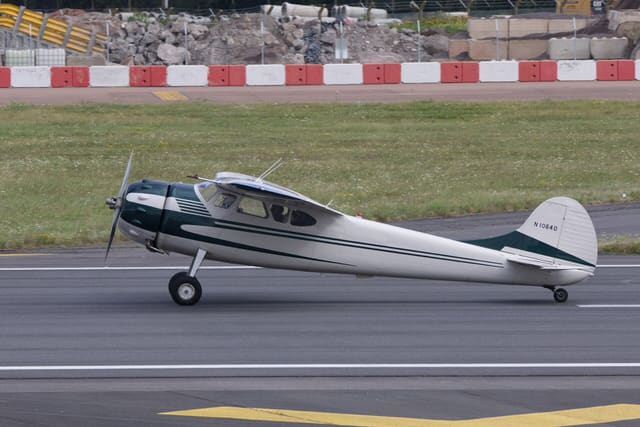 N1064D - Cessna