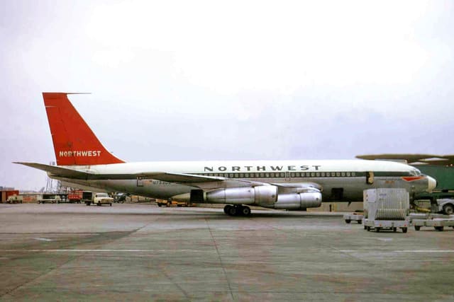 N733US - Aircraft