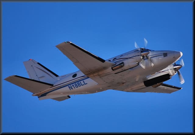 N188LL - Beechcraft
