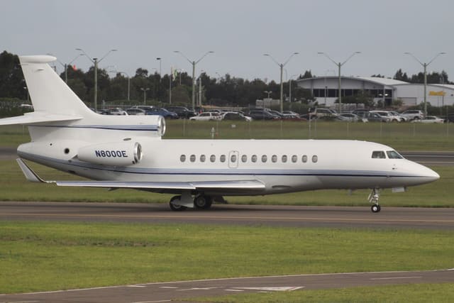 N8000E - Business jet