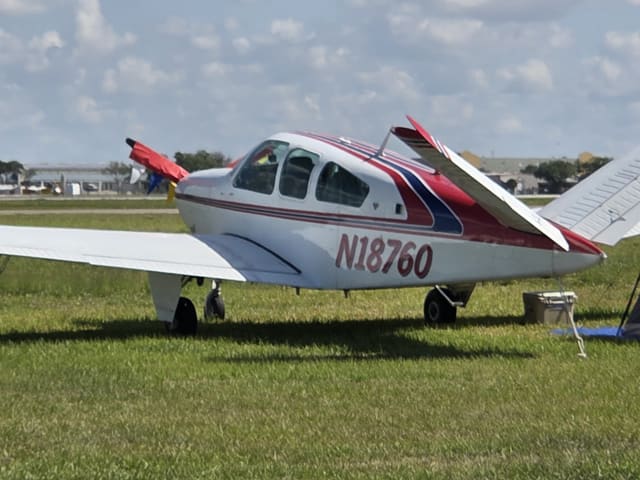 N18760 - Beechcraft Bonanza V35B